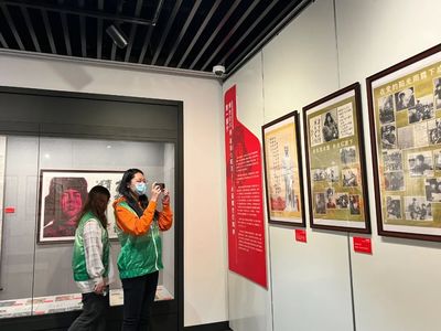 学习雷锋精神专题收藏展亮相!多件藏品为首次展出